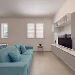 Beachfront With Ac & Private Parking By Host Hero Apartment Civitanova Marche