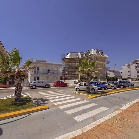 Beachfront With Ac & Private Parking By Host Hero * Civitanova Marche