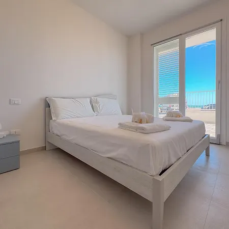 Beachfront - Ac & Private Parking By Host Hero