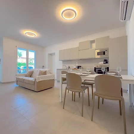 Appartement Beachfront - Ac & Private Parking By Host Hero