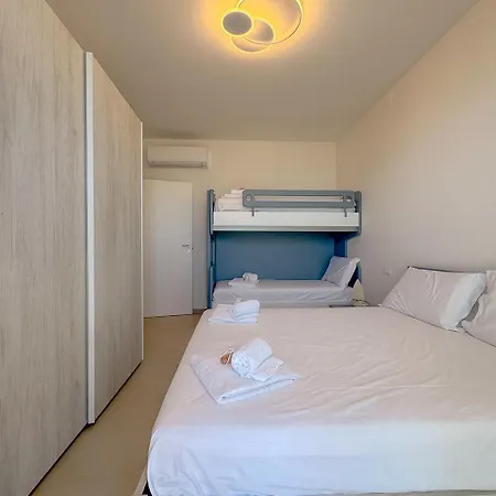 Appartement Beachfront - Ac & Private Parking By Host Hero Civitanova Marche