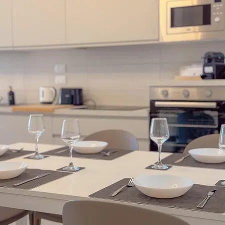 Beachfront - Ac & Private Parking By Host Hero * Civitanova Marche