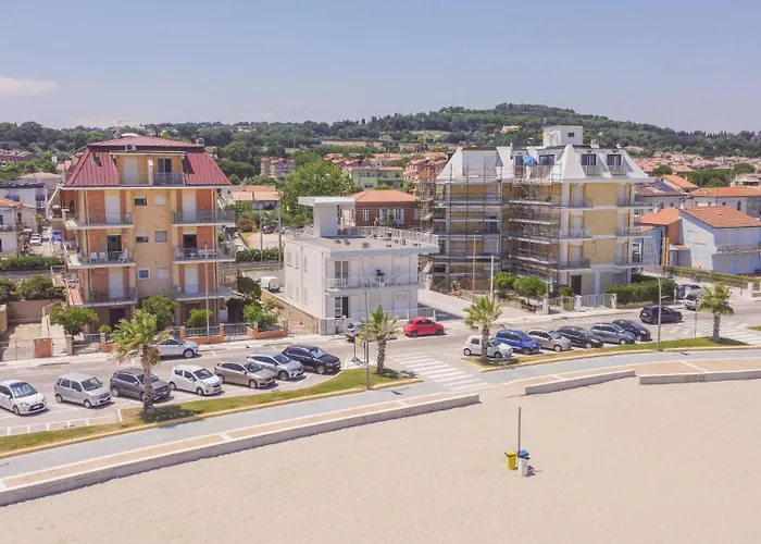 Appartamento Beachfront With Ac & Private Parking By Host Hero *