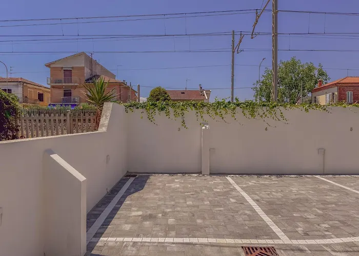 Appartamento Beachfront With Ac & Private Parking By Host Hero Civitanova Marche