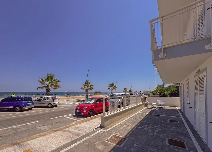 Beachfront With Ac & Private Parking By Host Hero *