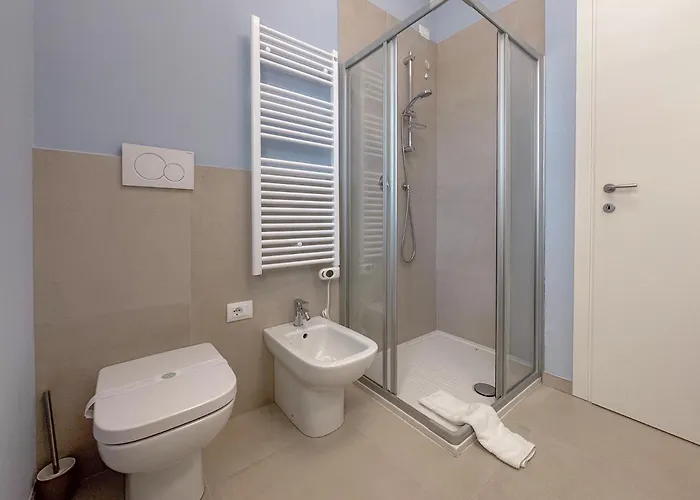 Beachfront With Ac & Private Parking By Host Hero