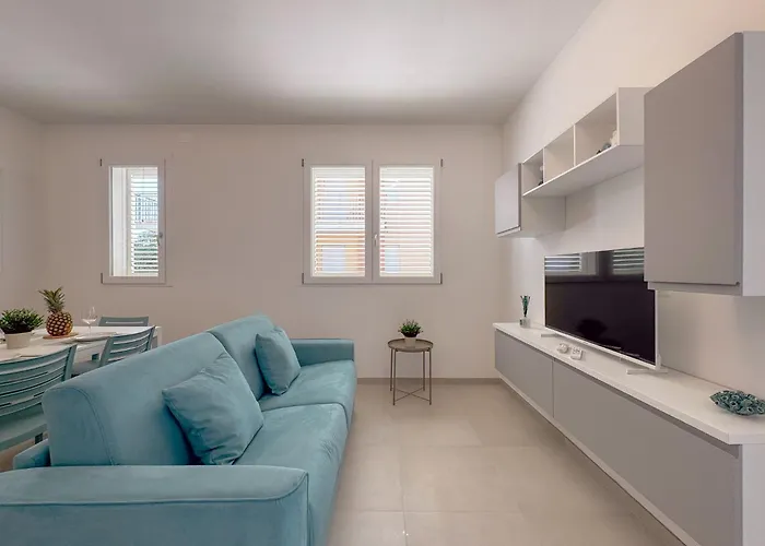 Beachfront With Ac & Private Parking By Host Hero Appartamento Civitanova Marche