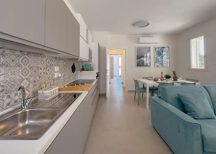 Beachfront With Ac & Private Parking By Host Hero Appartamento Civitanova Marche