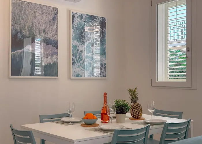 Appartamento Beachfront With Ac & Private Parking By Host Hero *